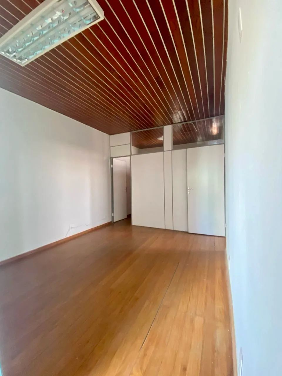 Imóvel Comercial no Centro, com salas em dois pavimentos. - Foto 4