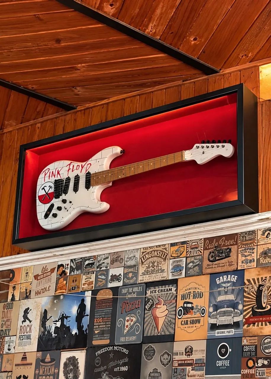 Guitarra para decoração 