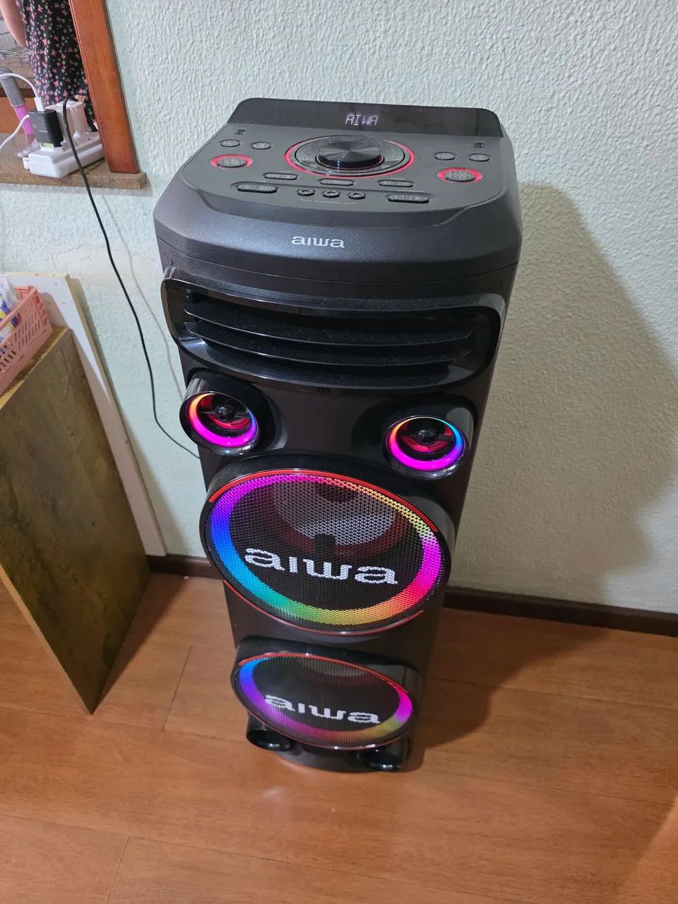 Torre de som aiwa