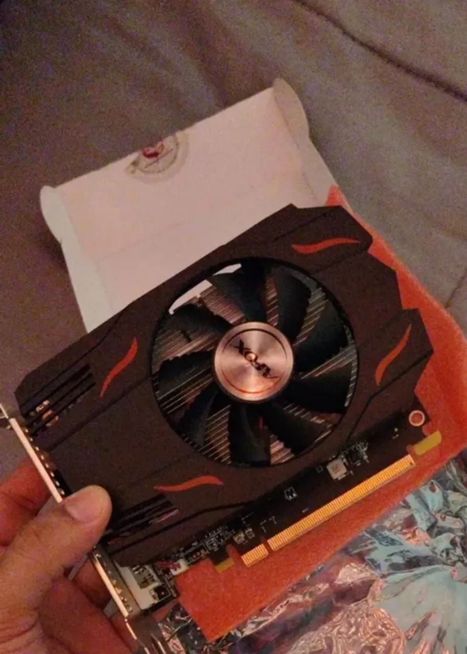 Placa de vídeo RX 550 Afox funcionando perfeitamente 