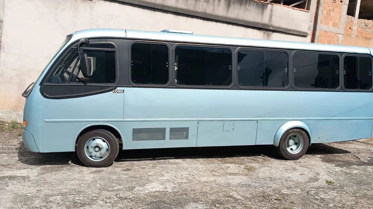 Vendo micro ônibus Volkswagen modelo 2004. - Foto 4
