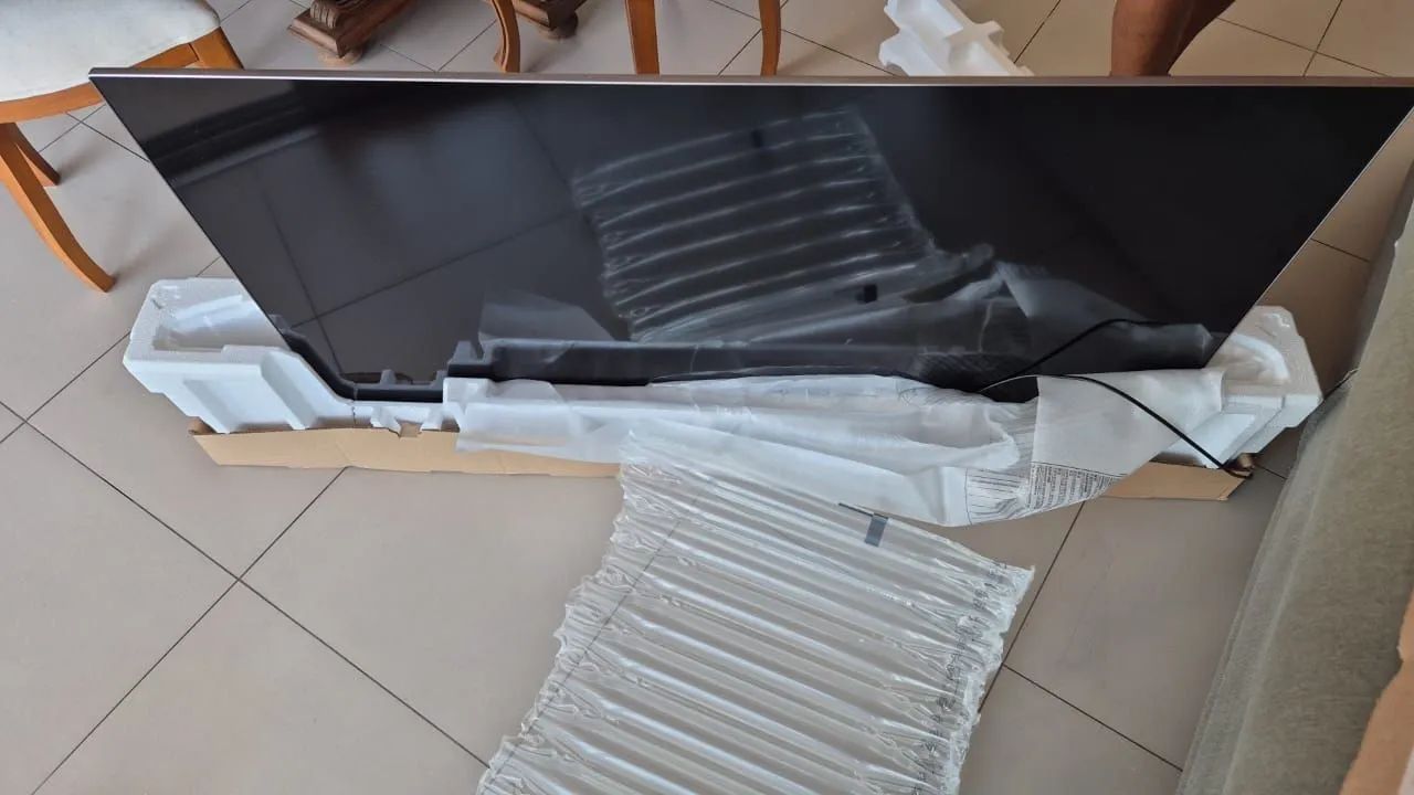 TV com defeito Samsung 55" QLED 4K UHD - Foto 3