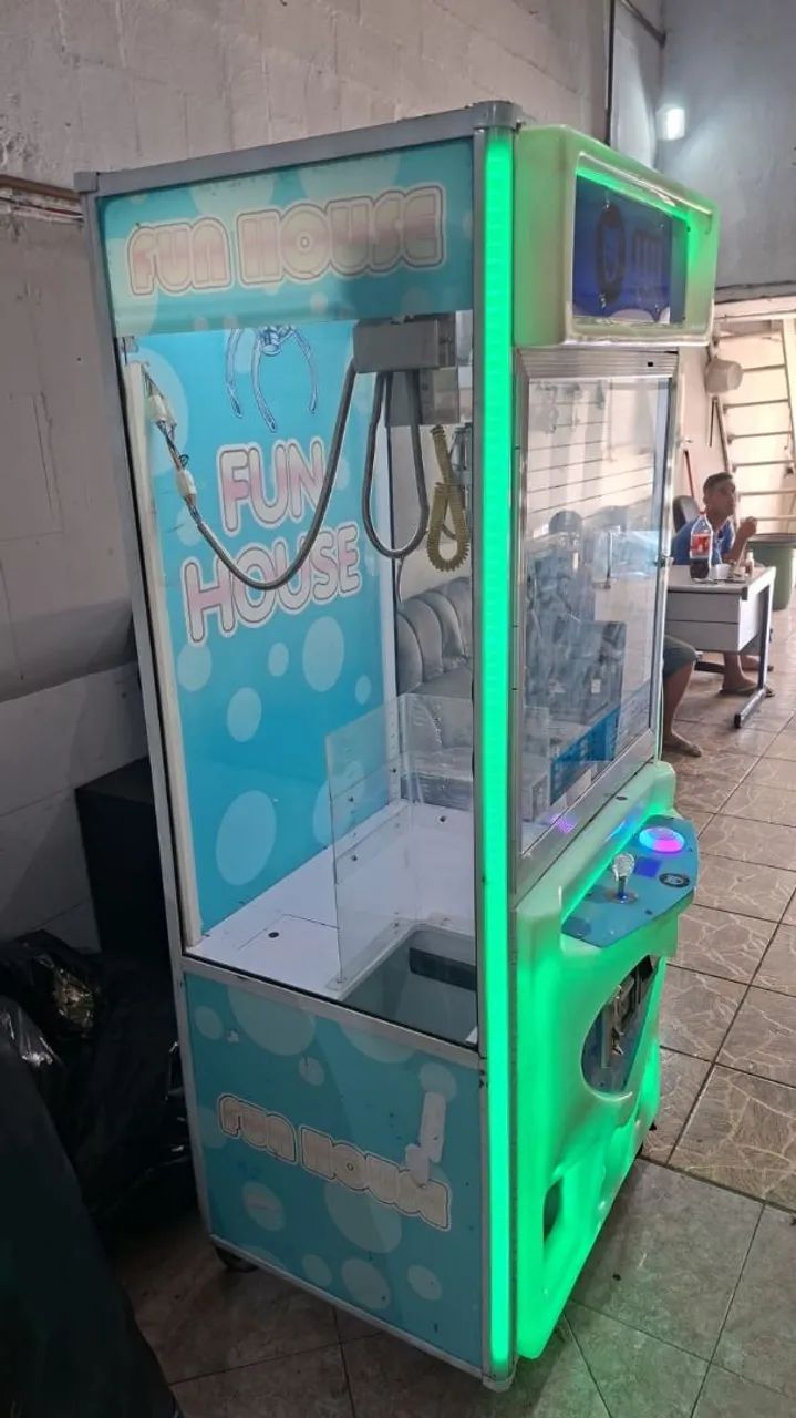Máquina de pelucia - Foto 3