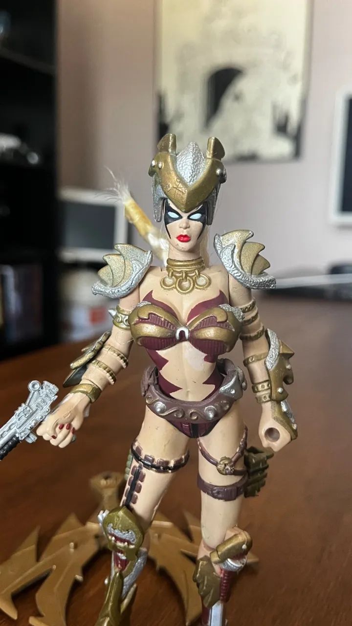 Tiffany The Amazon (Spawn - Series 6) McFarlane Toys - Foto 2