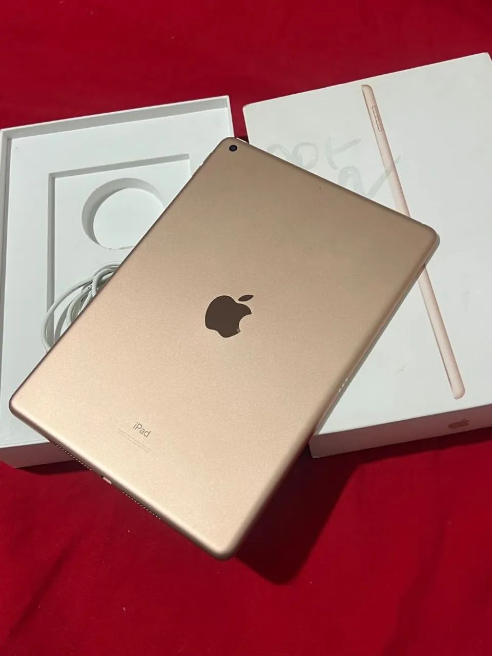 Vende se um Tablet aiped iPhone 
