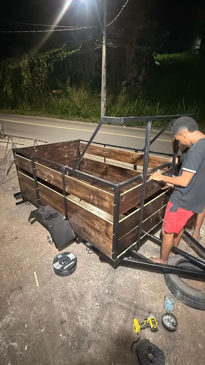 Carretinha reboque para transporte de cargas - Foto 4
