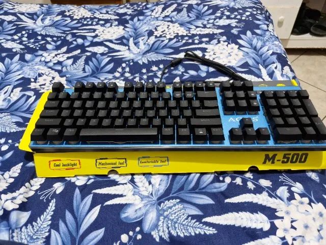 teclado m-500