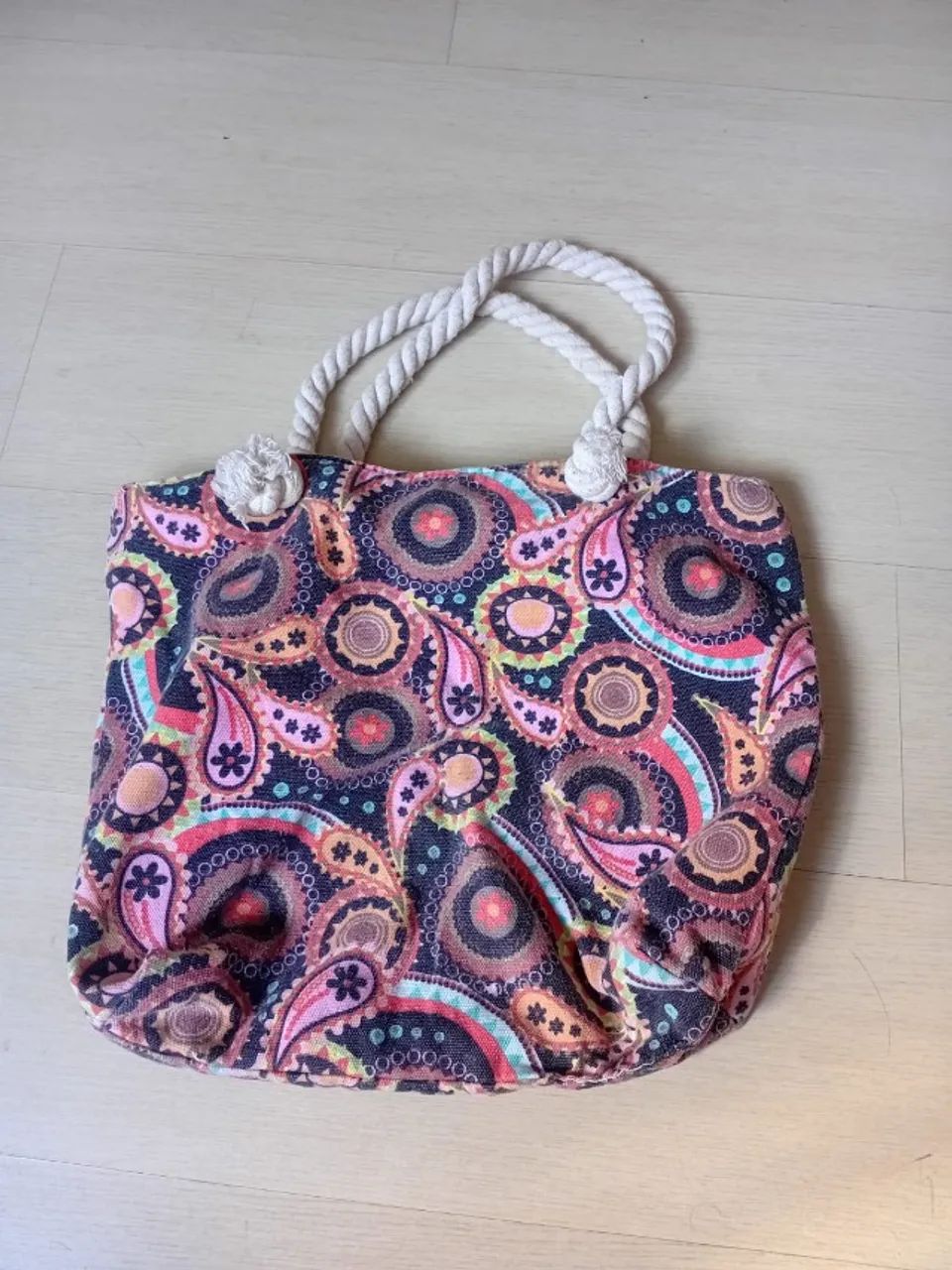 Bolsa rosa com Ziper e Alça de Cordas 44cm x 36cm - Foto 4