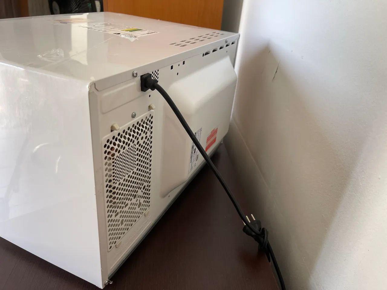 Micro ondas ME 36B eficiente 36 litros eletrolux branco 220 v - Foto 5