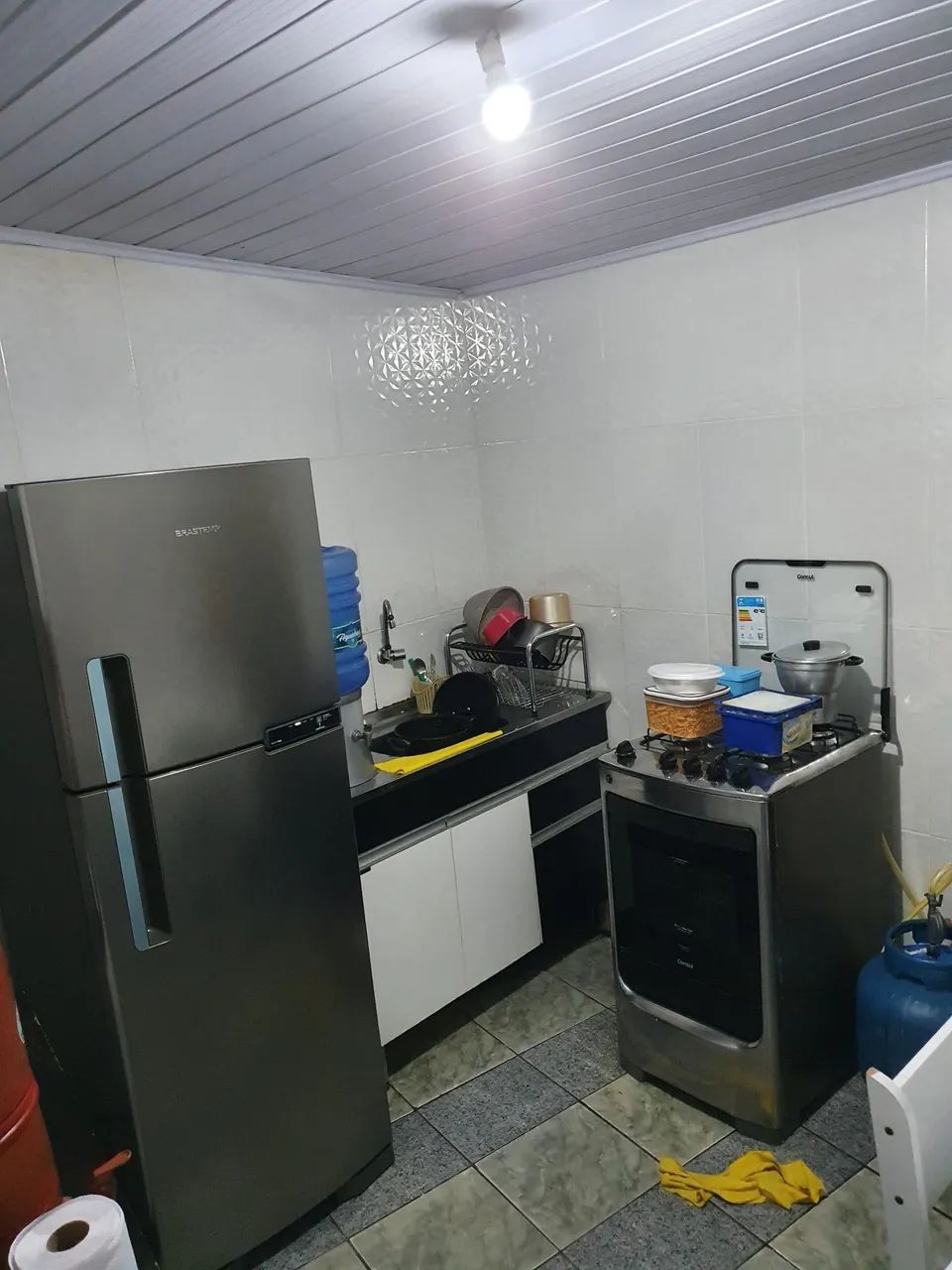 Casa com três cômodos garagem e banheiro  - Foto 4