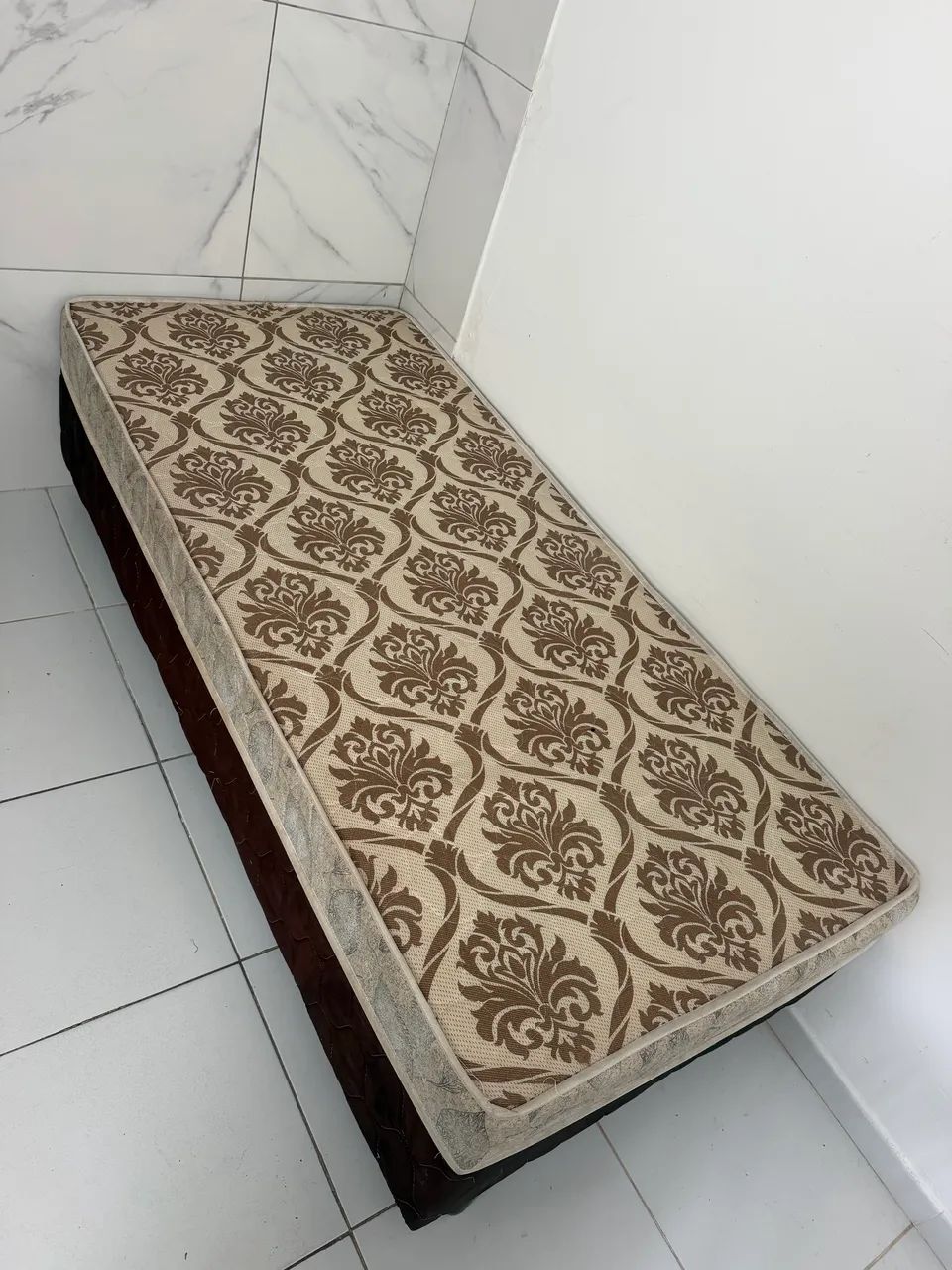 Base de cama de solteiro 