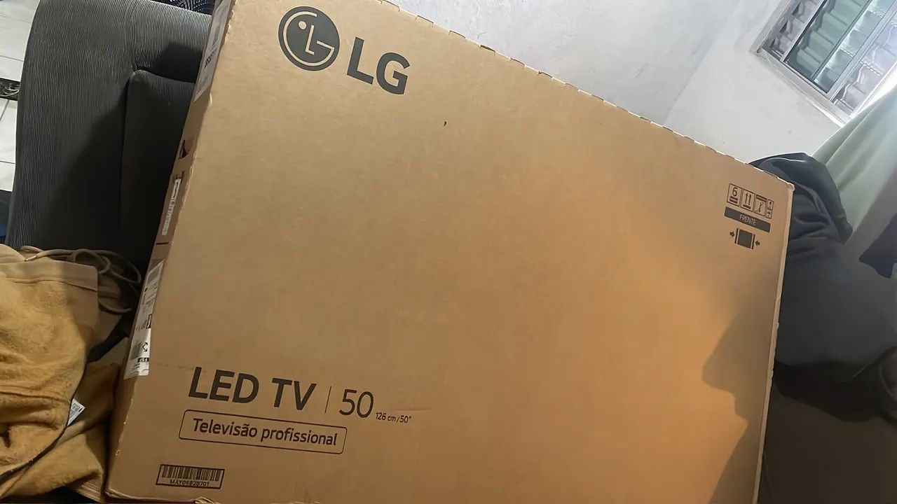 Smartv lg 50 polegadas nova lacrada veio tela quebrada
