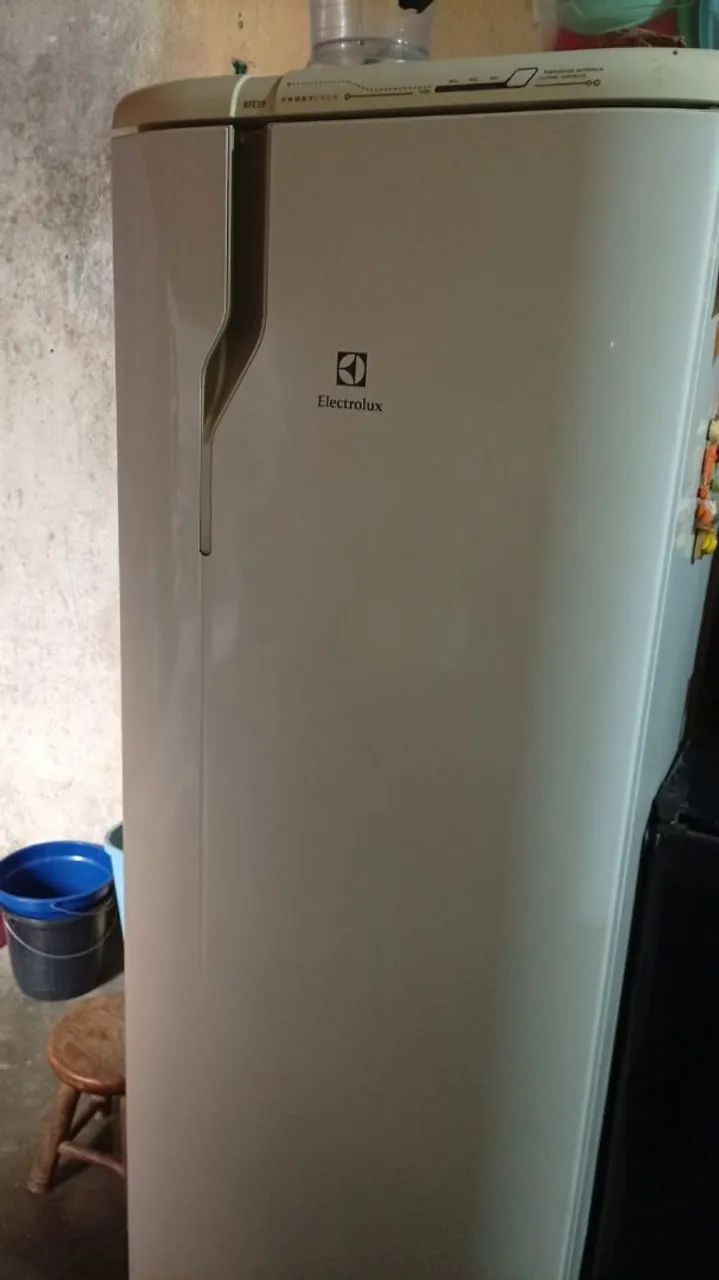 Geladeira Consul em perfeito estado funciona perfeitamente 