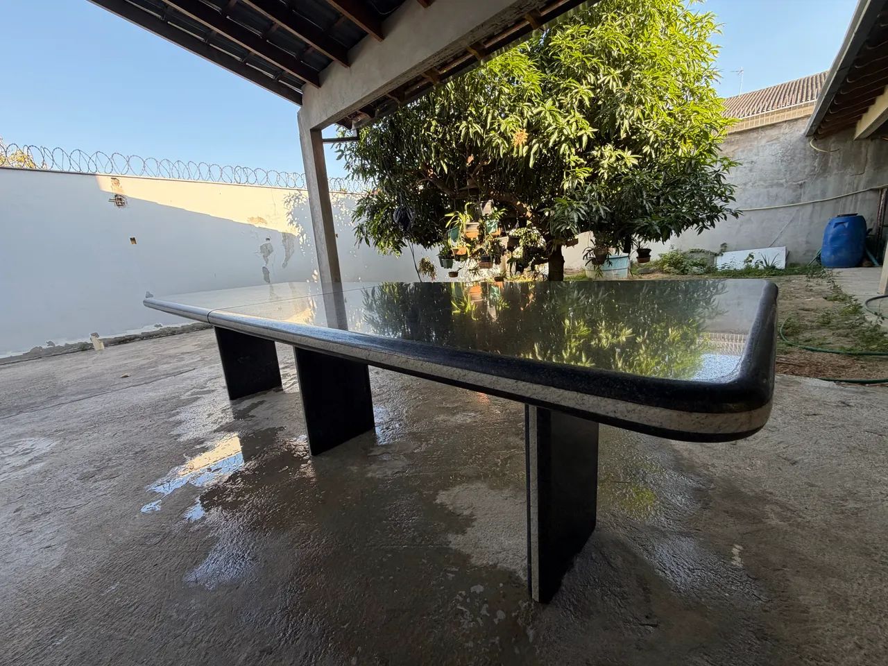 Linda mesa de granito