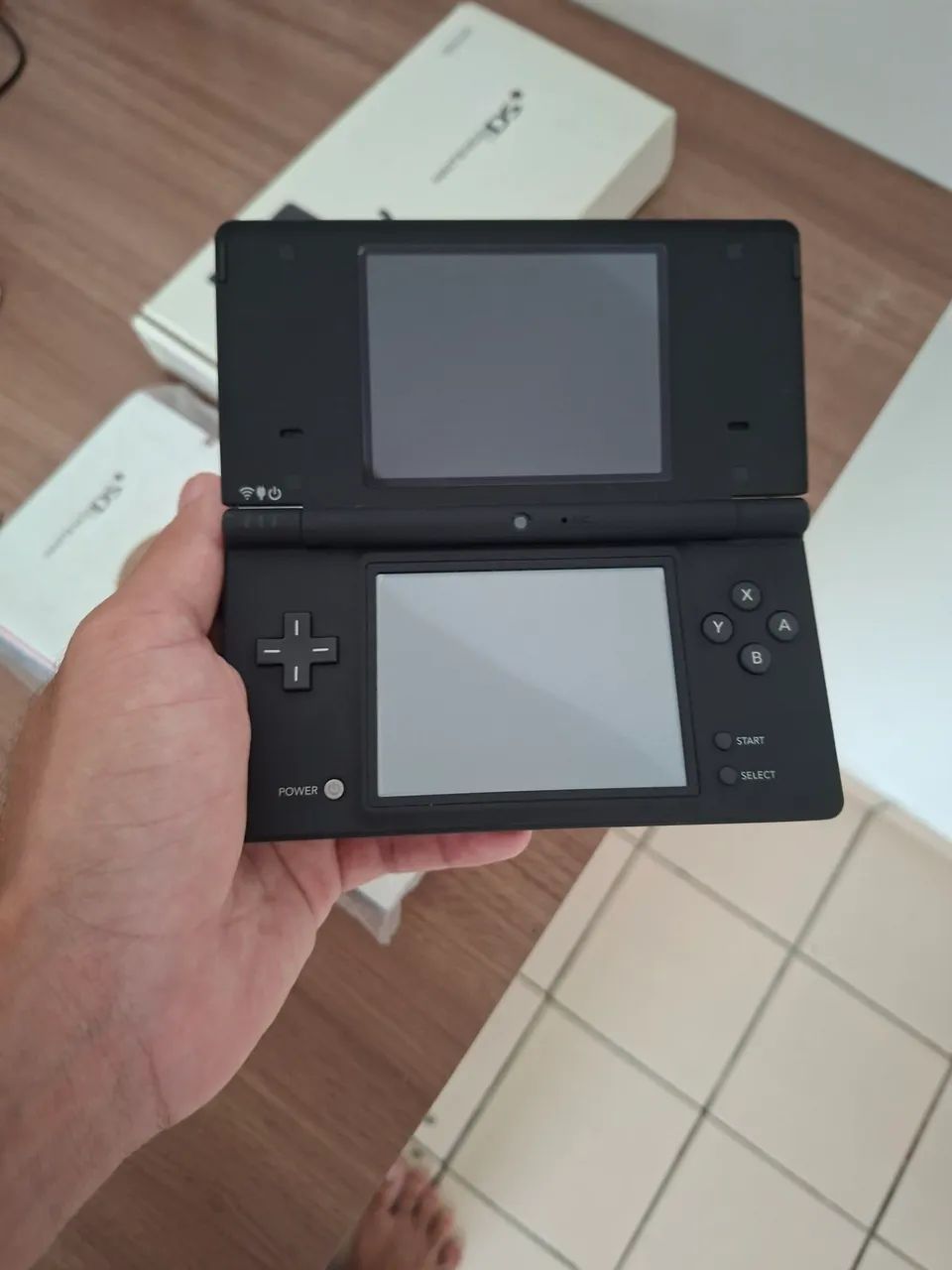 Nintendo DSI japonês original, com caixa e manuais - Foto 2