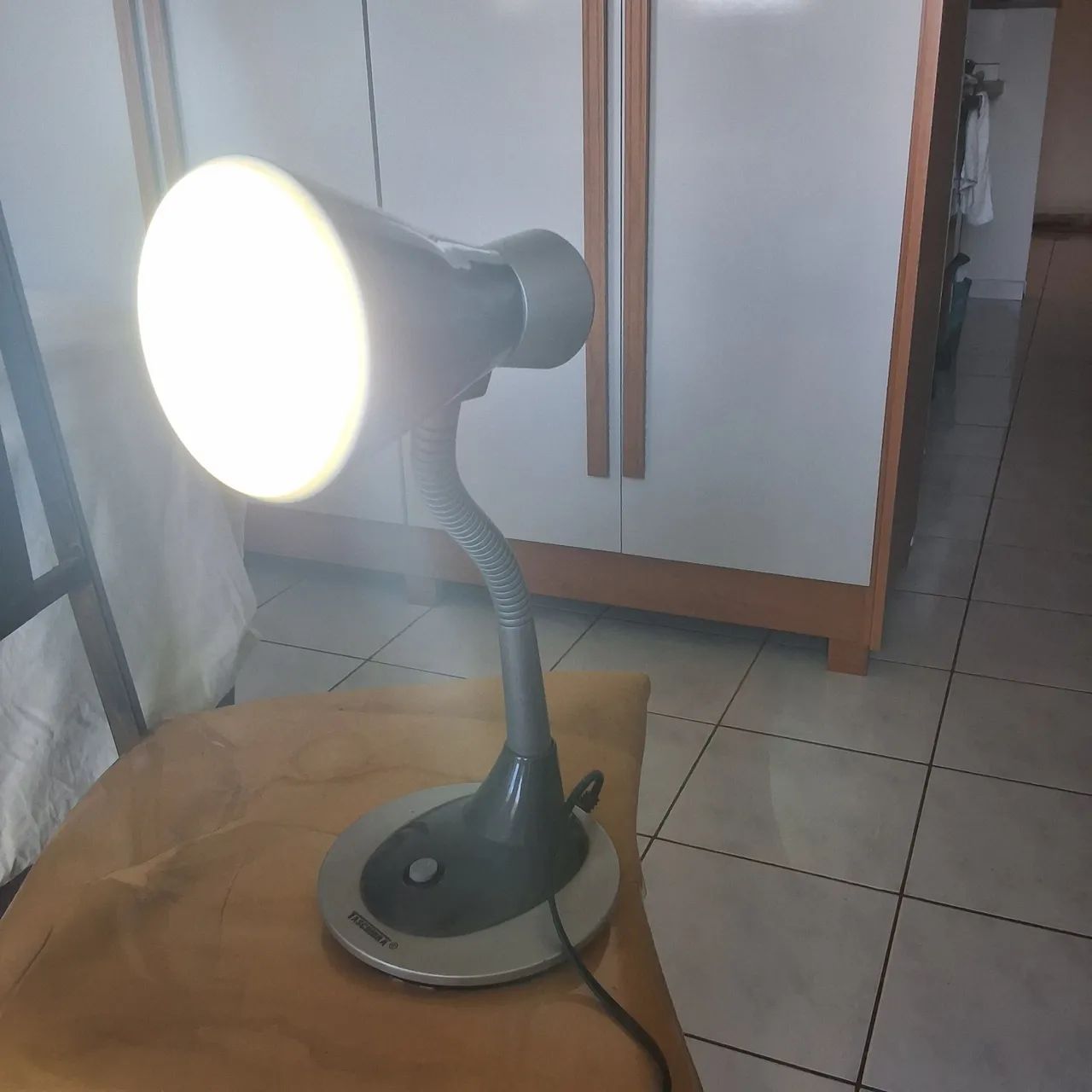 Luminária de mesa - Foto 2
