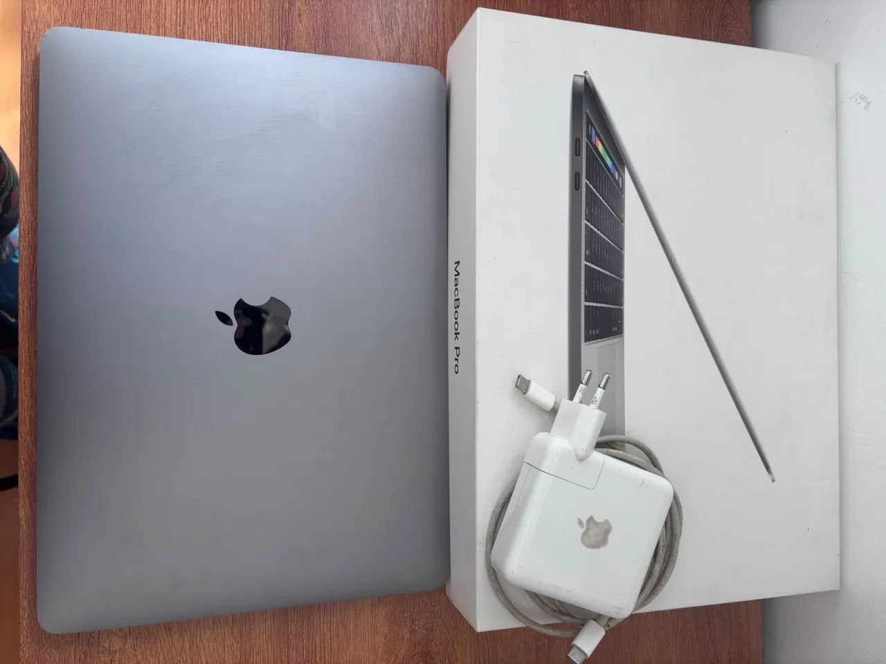 Macbook Pro Touchbar 13 8gb 256gb 2017 - Notebooks - Bela Vista