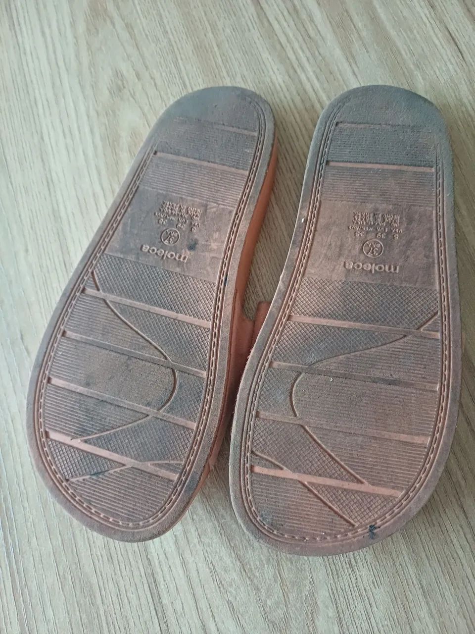 Chinelo Moleca, 37. - Foto 5
