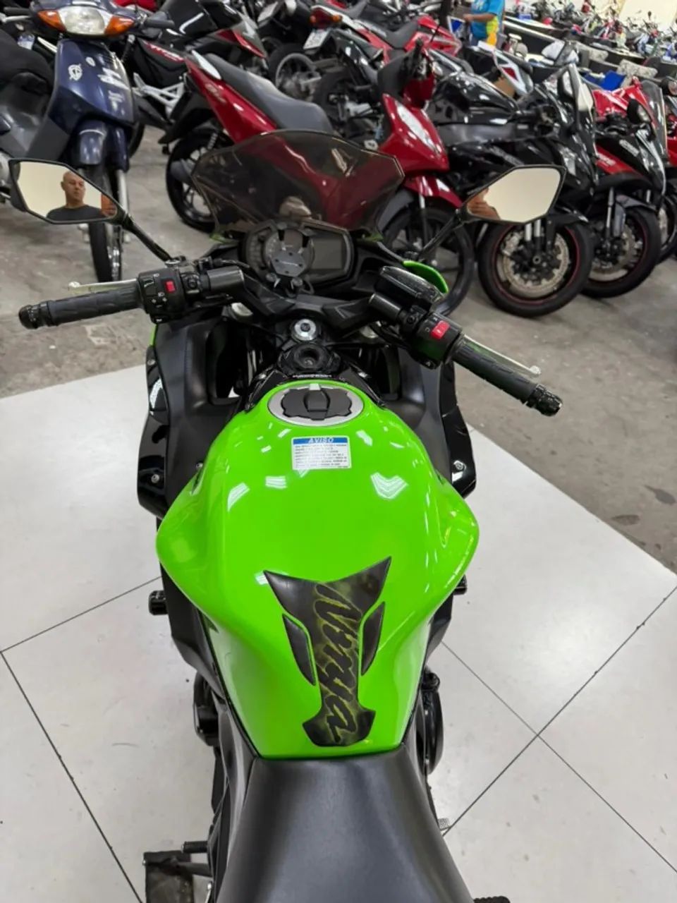 Kawasaki Zx-10/ Zx-10r 1000cc 2022 - 1472395375 | OLX