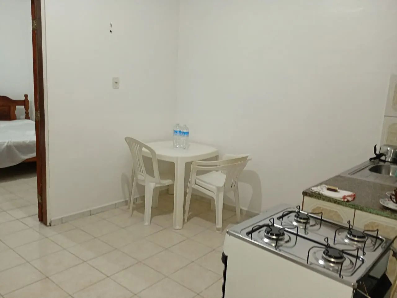 Suíte toda mobiliada com ar condicionado 