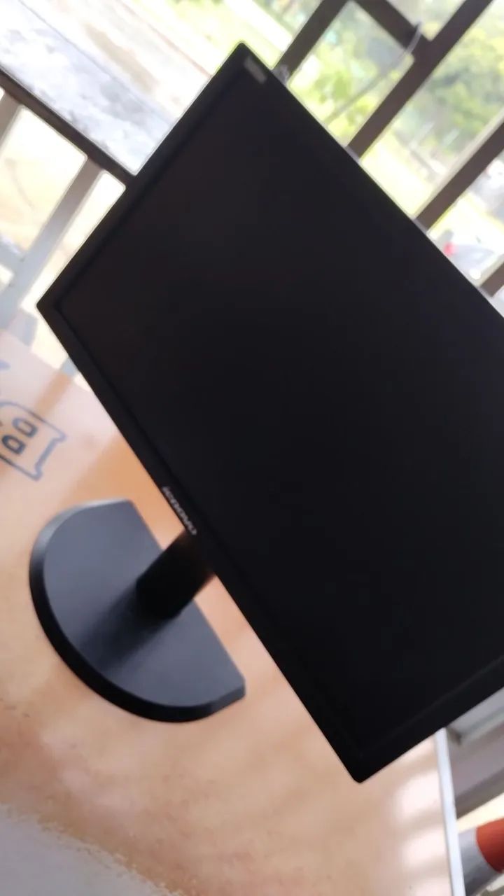 Monitor Lenovo 22 polegada com HDMI e dp