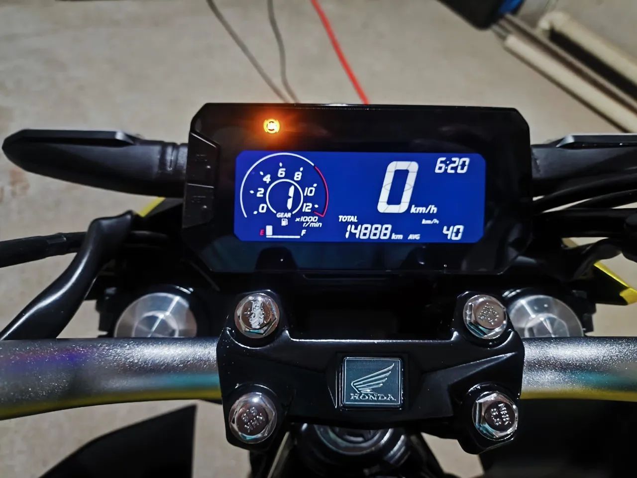 CB 300f Twister ABS - Foto 4