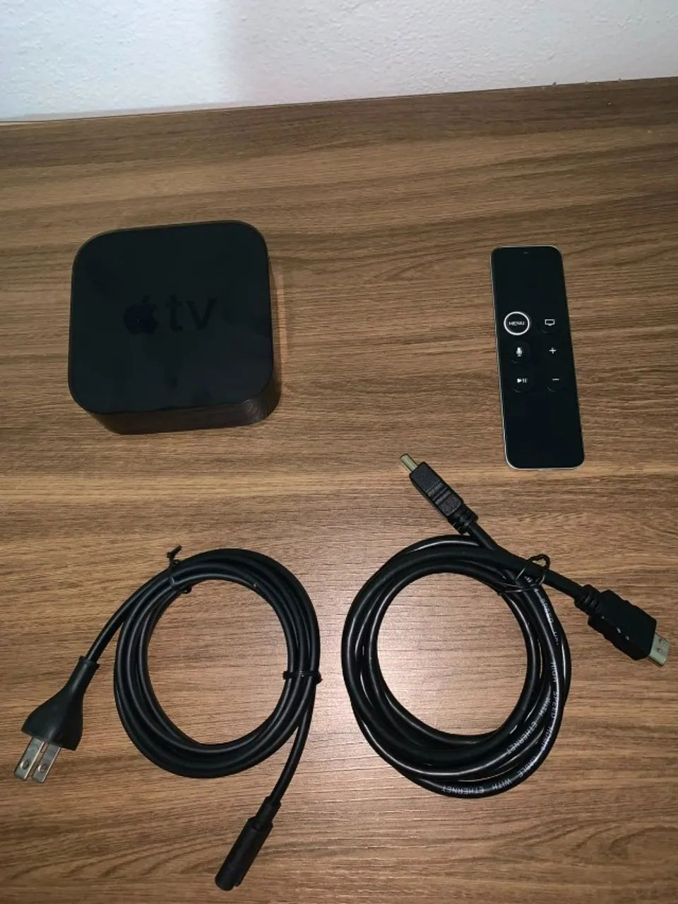Apple TV 4K 64GB A1842 + Siri Remote Original + Cabos - Foto 4