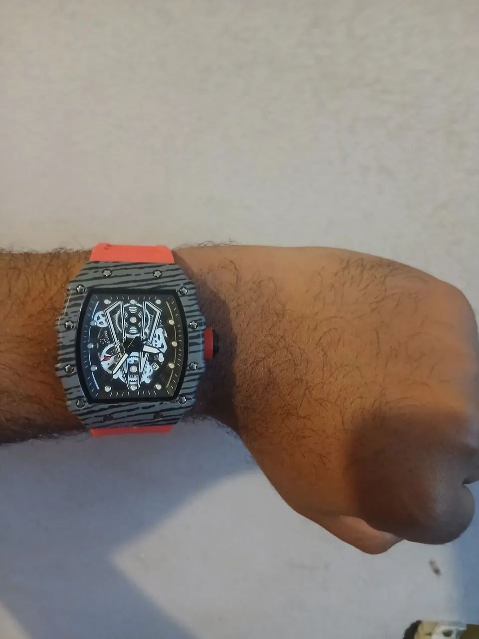 Relógio Masculino Original Cor Vermelha resistente a água - Foto 2