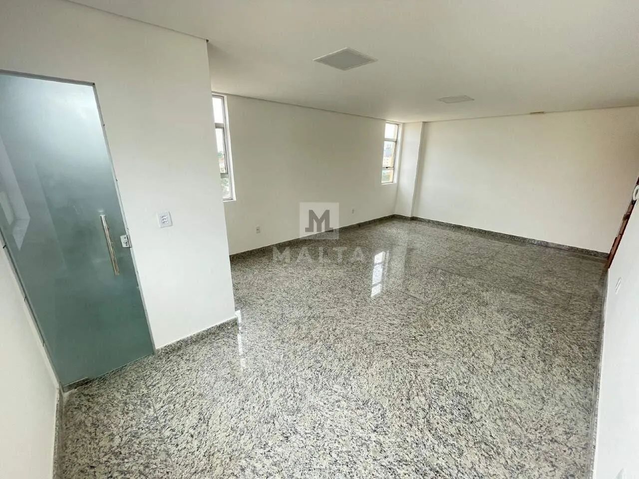 Sala comercial para locação no Tirol - Foto 4
