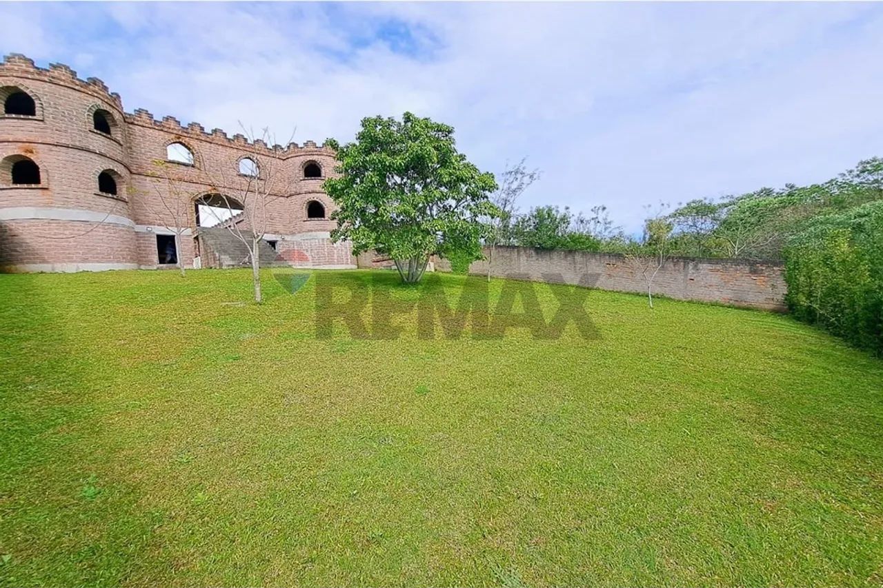 Prédio Comercial, um CASTELO com 1.300-m² no Bairro Cidade Nova - Foto 3