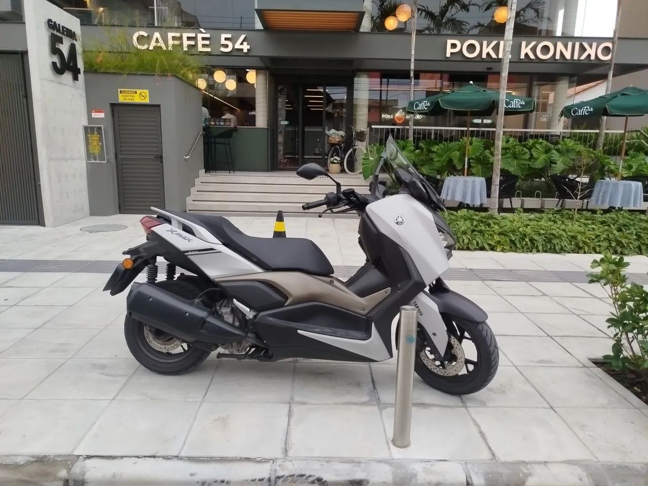 X MAX CONECT 250 com 5.900 km rodado