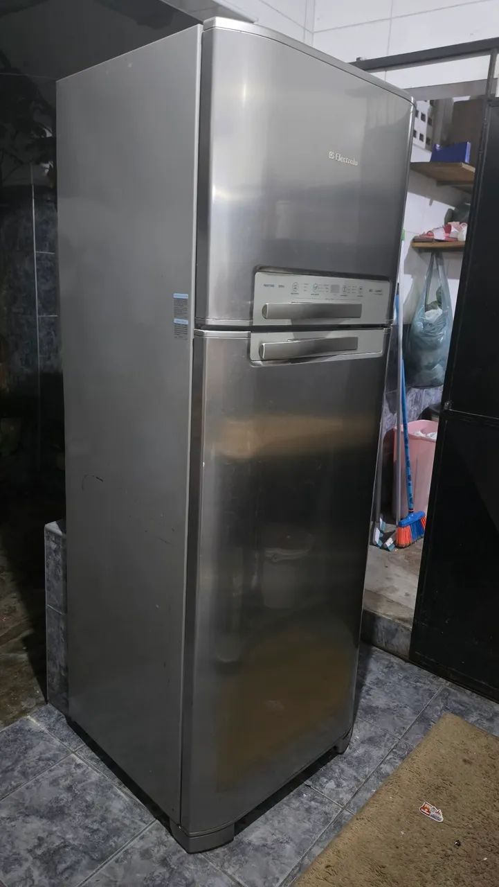 Geladeira com defeito - Foto 2