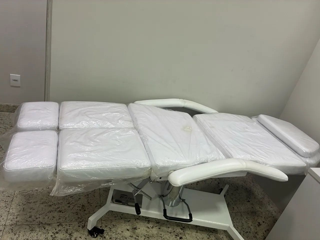 Cadeira de podologia  - Foto 2