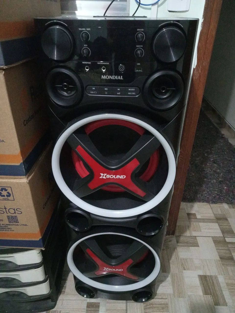 Caixa de som Bluetooth Mondial 2000 Watts