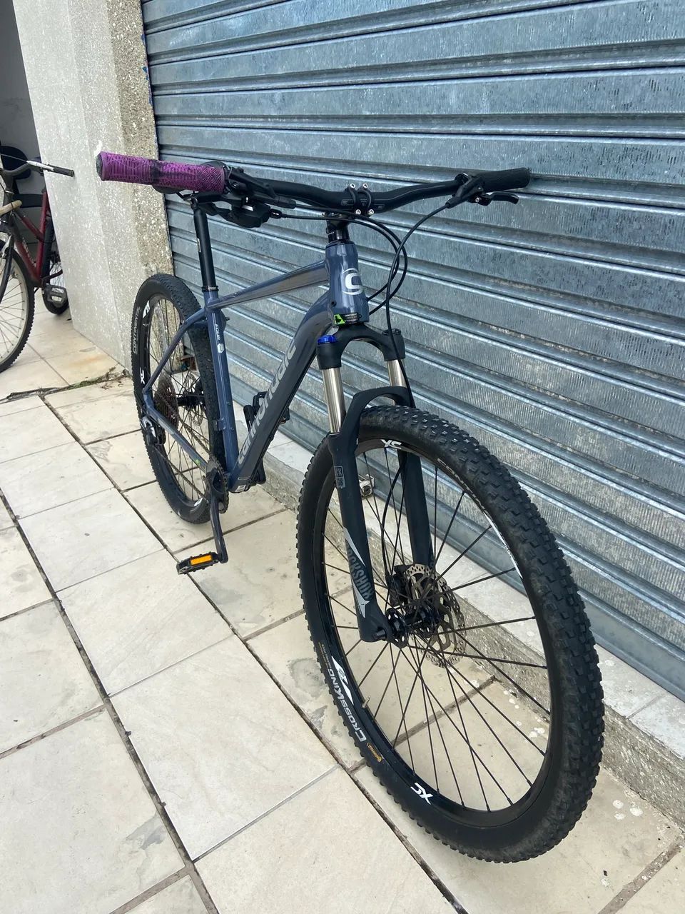 Bicicleta aro 29 cannondale TAM.L - Foto 2