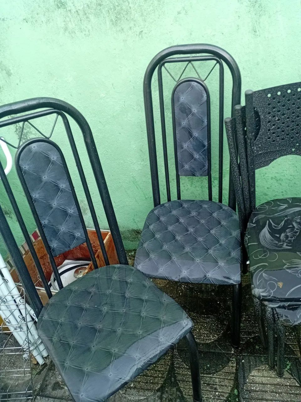 CADEIRAS FERRO 50,00, PLÁSTICO 25,00 - Foto 3