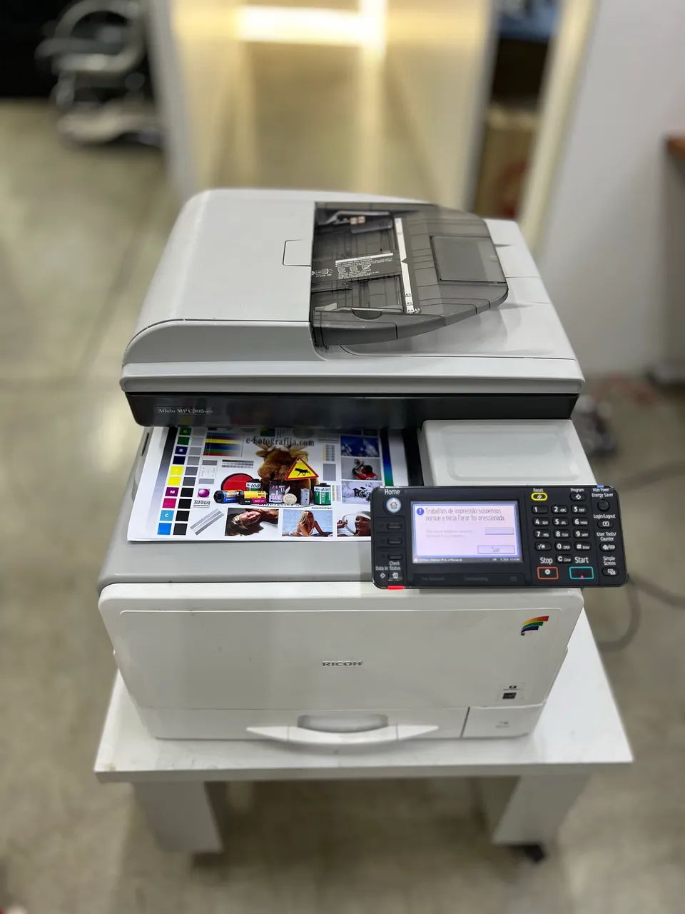 Ricoh mpc305 colorida - Foto 2