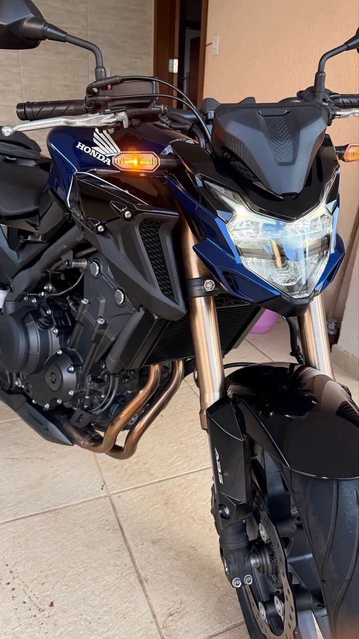 CB500F 2024  - Foto 3