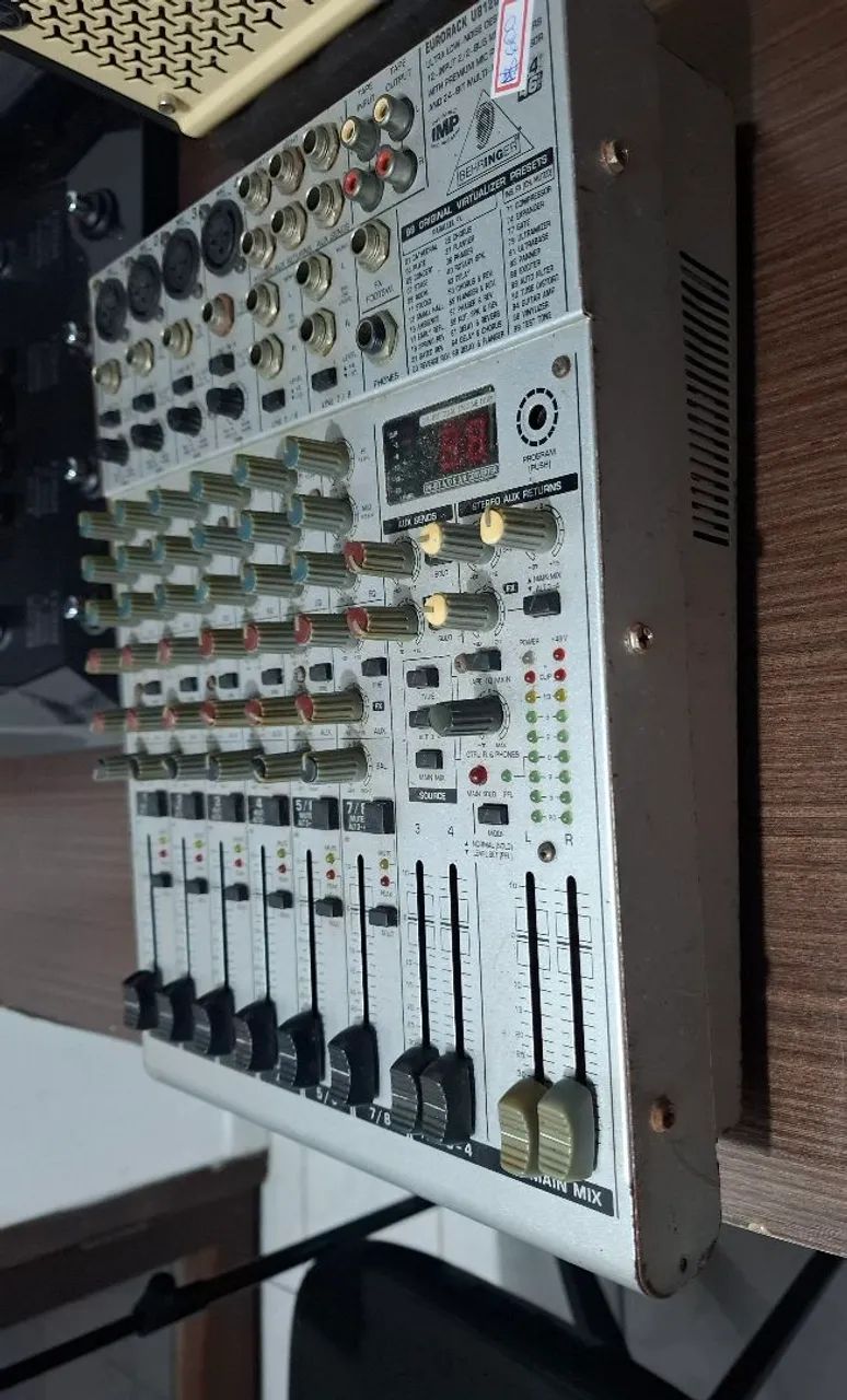Mesa de som behringer - Foto 2