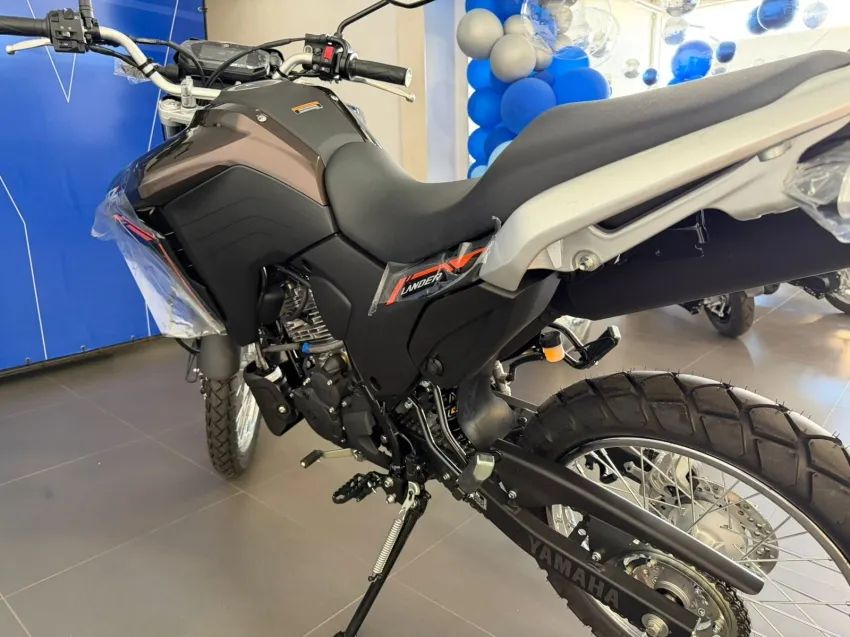 Yamaha XTZ Lander 250 ABS Connected - Foto 5