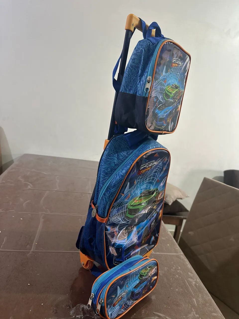 Mochila escolar carrinho  - Foto 2