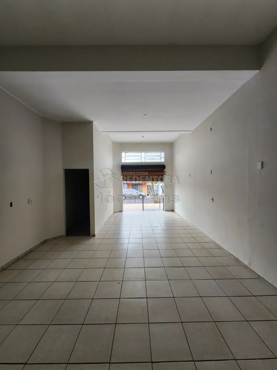 Salão Comercial Com Banheiro Com Acessibilidade. - Foto 2