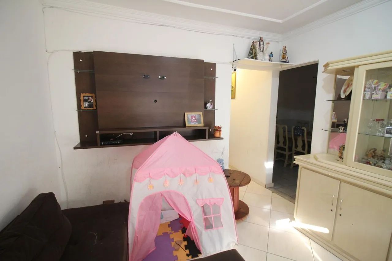 Casa à Venda - Havaí, 3 Quartos, 378 m2 - Foto 2