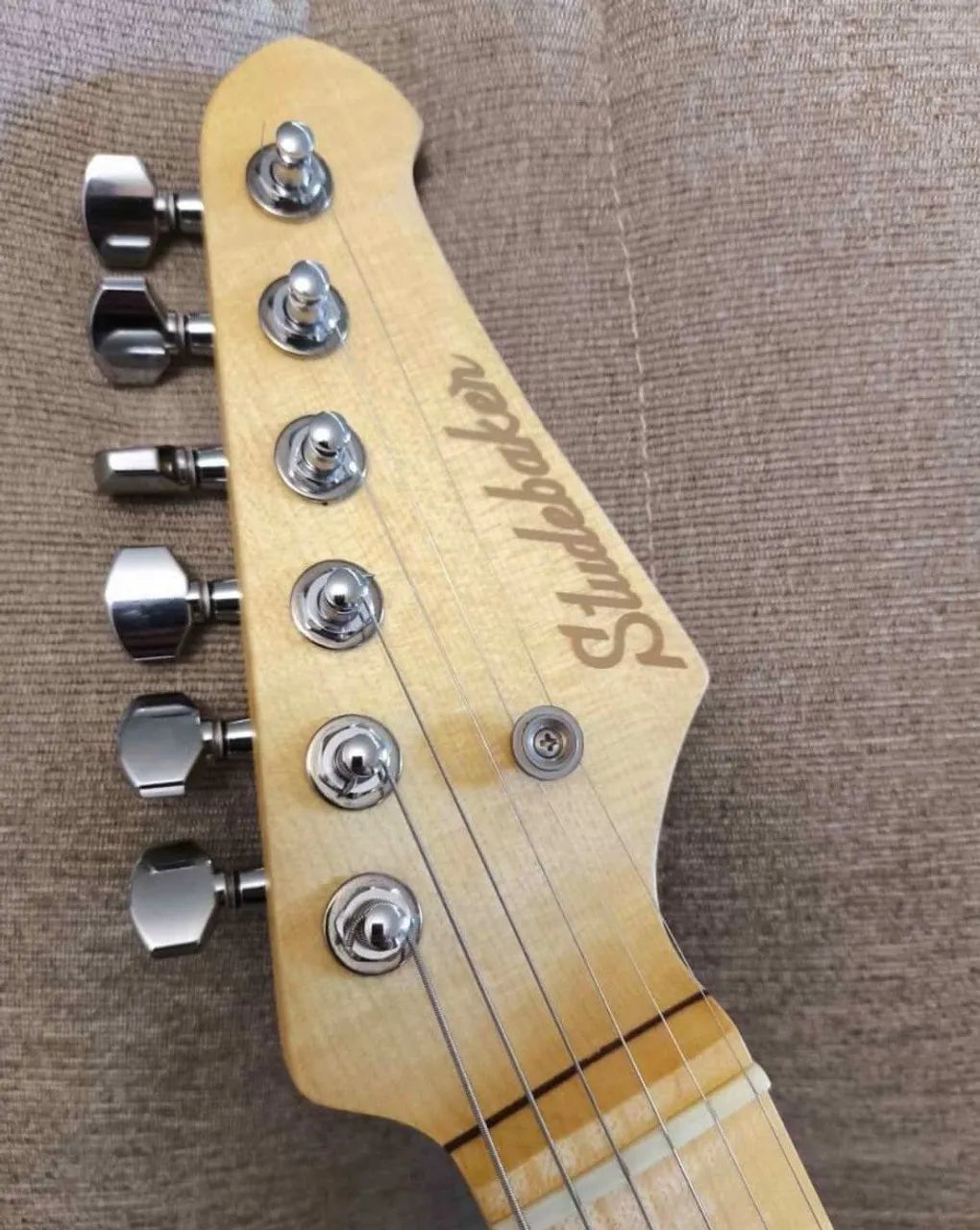 Guitarra Studebaker  - Foto 3