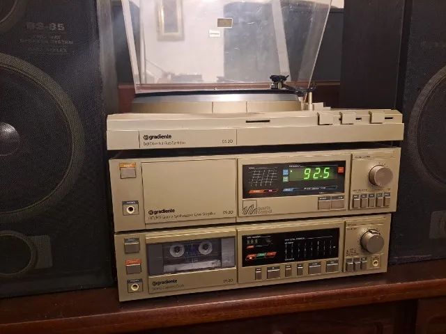 Conjunto Gradiente DS20, toca discos, receiver, tape deck e caixas , tudo funcionando - Foto 4