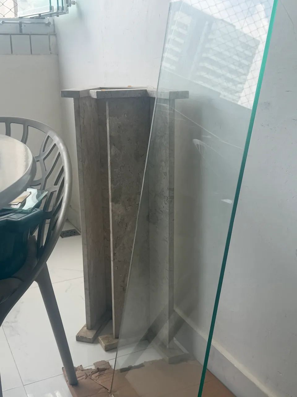 Base de granito, com tampo de vidro  - Foto 3