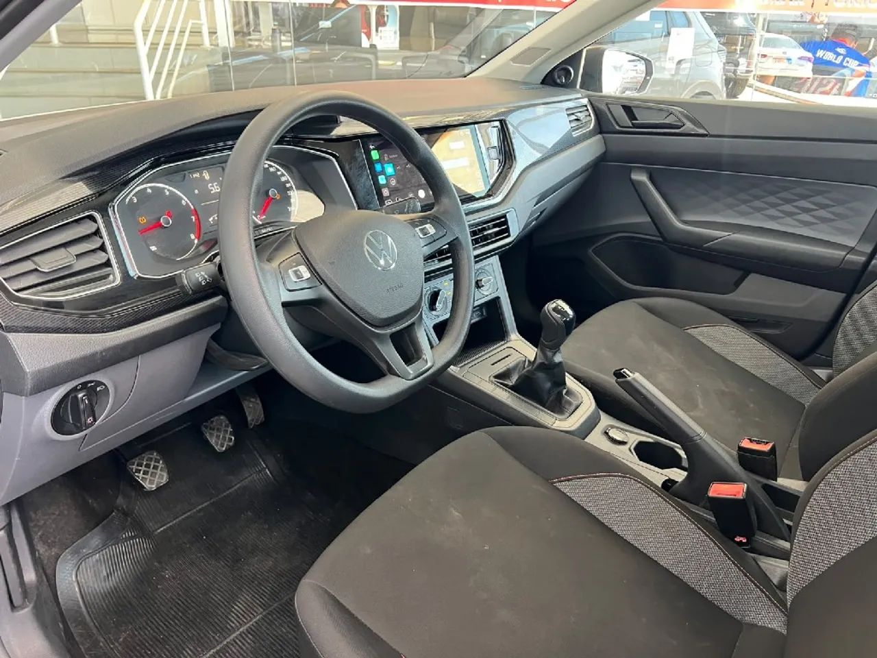 Volkswagen Polo Track 1.0 Flex 12V 5p, foto 12 de 18