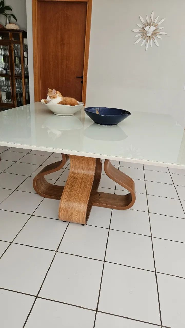 Mesa de jantar para 8 lugares