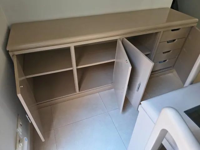 Mesa de jantar de madeira - Foto 2