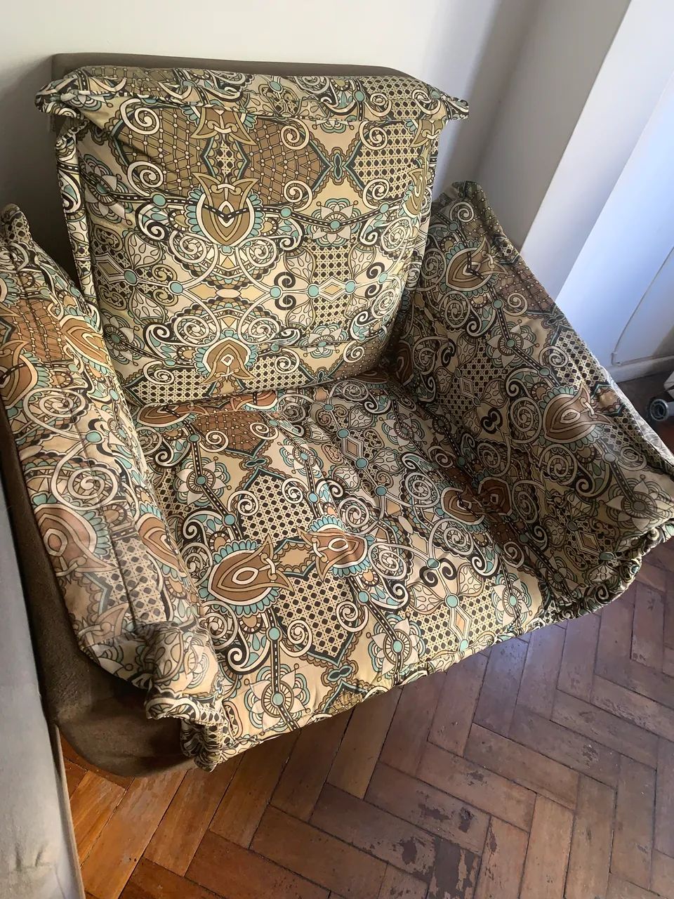 Poltrona pés palito